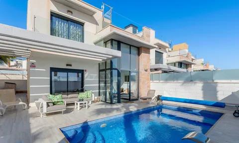 Villa in Orihuela Costa, Alicante