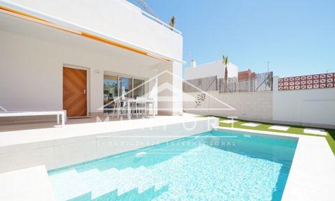 Villa in Pilar de la Horadada, Alicante