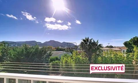 Apartment in Marseille, Bouches-du-Rhone
