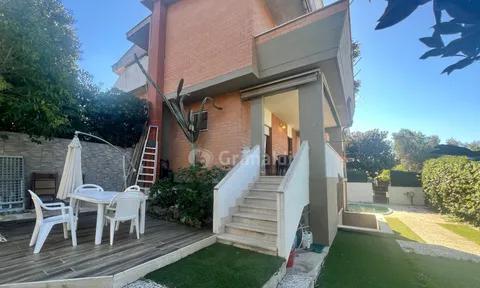 Town house in Anzio, Rome