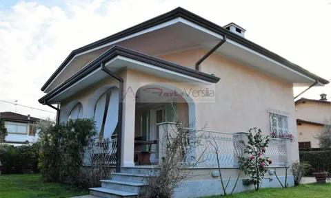 Villa in Forte dei Marmi, Lucca