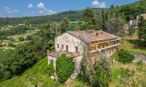Country house in Rufina, Florence