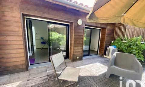 Villa in Bordeaux, Gironde