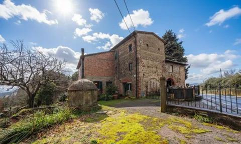 Country house in Montespertoli, Florence