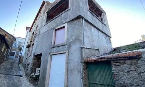 Town house in Pampilhosa da serra, Coimbra