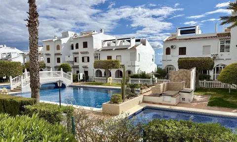 Terraced house in Algorfa, Alicante
