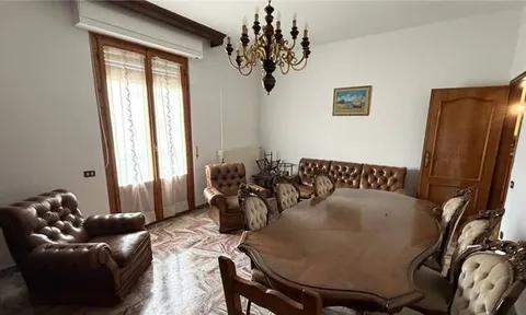 Apartment in Montespertoli, Florence